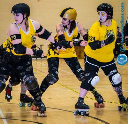 Roller derby skills: ploughing